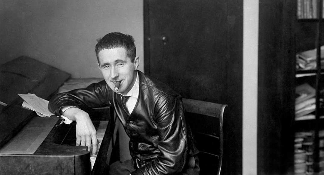 Read more about the article Bertolt Brecht, Οι δυο γιοι  (μτφρ. Γιώργος Καρτάκης)