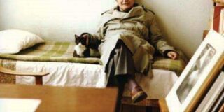 Λένη Ζάχαρη, «Διαβάζοντας αλλιώς: Ντίνος Χριστιανόπουλος, Θεσσαλονίκη 20 Μαρτίου 1931 – 11 Αυγούστου 2011»