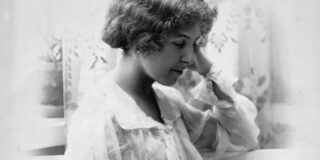 Έφη Φρυδά: Κάρεν Μπλίξεν (17 Απρ. 1885-7 Σεπτ. 1962). «Θα σε αναγνωρίσω από τη μάσκα που φοράς».
