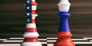 Λένη Ζάχαρη: Η Διεθνής Σκακιέρα και οι αντίπαλοι δύο αιώνων…