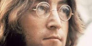Παναγιώτης Θωμά: Τα γυαλάκια του Τζον Λένον.
