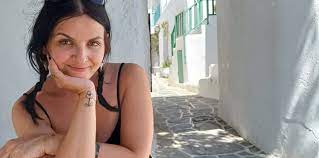 Read more about the article Μάγδα Παπαδημητρίου-Σαμοθράκη: Μια συνομιλία με τη Βάσια Τζανακάρη- για το βιβλίο της «Γεννιέται ο κόσμος»