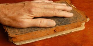 Γεωργία Παπαδάκη. ΠΑΤΩ / ΚΑΤΑΠΑΤΩ ΟΡΚΟ