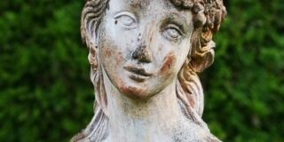 Λένη Ζάχαρη: Ελευσίς