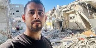 Mosab Abu Toha: Αφήνοντας την παιδική μου ηλικία πίσω. Μτφρ. Σάρα Θηλυκού