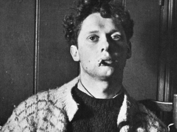 Read more about the article Ντύλαν Τόμας: Κάτω από το γαλατόδασος (αποσπ.) Μτφρ. Έφη Φρυδά – Παυλίνα Παμπούδη. Εκδ. Νίκας