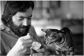 Read more about the article Julio Cortázar  (1914, Βs – 1983,Paris)  Poemario: Salvo el crepúsculo  (δημοσιεύθηκε το 1984) BOLERO. Μτφρ από τα ισπανικά: Ευμορφία Μαντζαβίνου