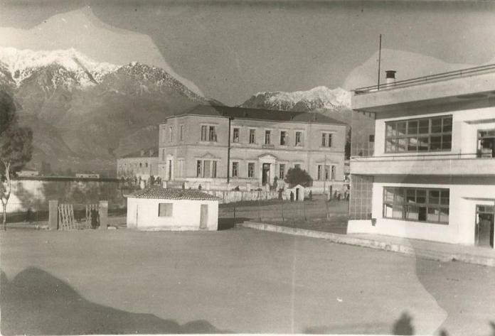 Read more about the article Βαγγέλης Μητράκος: Η «καγκελαρία» του Γυμνασίου Αρρένων Σπάρτης