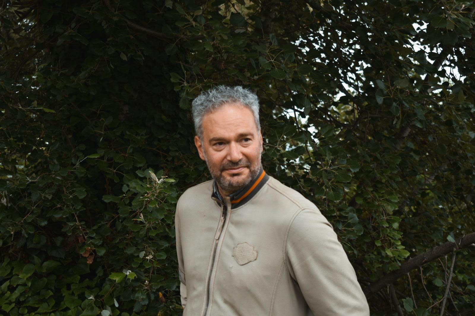 Read more about the article Εύη Γκάλαβου: Μια συνομιλία με τον Δημήτρη Ψαθόπουλο για το βιβλίο του Άγνωστες λέξεις