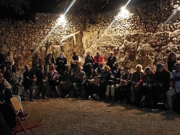 Read more about the article Ανθούλα Δανιήλ: 40ός Ποιητικός Διαγωνισμός της ΠΕΛ στους Δελφούς,  στις 26, 27και 28 Σεπτεμβρίου 2025  υπό την αιγίδα του Υπουργείου Πολιτισμού – το Χρονικό ενός τριημέρου