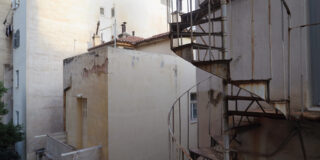 Σίμος Ιωσηφίδης: Η σκηνογραφία του παράλογου