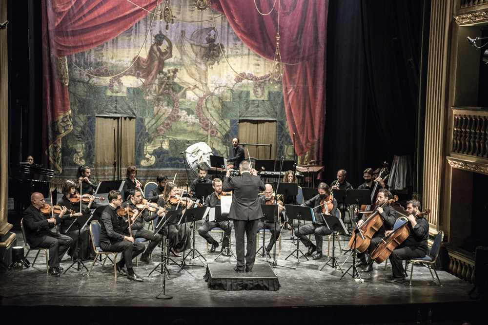 Read more about the article Ανθούλα Δανιήλ: Novarte Enseble στο Δημοτικό Θέατρο Πειραιώς (Δευτέρα, 13 Οκτωβρίου 2025)