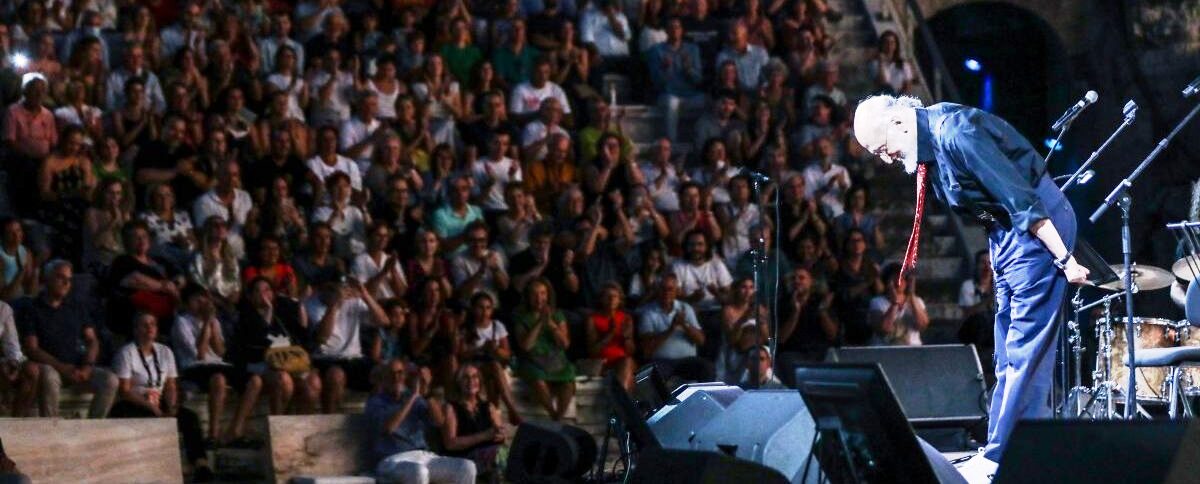 Read more about the article Ανθούλα Δανιήλ: Ο Σαββόπουλος της καρδιάς μας