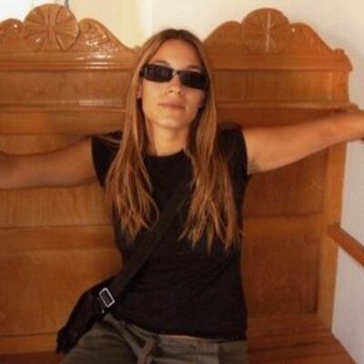 Read more about the article Μαγδαληνή Παπαδημητρίου Σαμοθράκη: Η Έβελυν Φώσκολου μιλά για το φωτογραφικό της λεύκωμα “Ανθρώπων Έργα” (Εκδόσεις Νεφέλη, 2025)