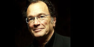 Μορφία Μάλλη: Κωστής- Το μπλε αλφάβητο: ηλεκτρική ενέργεια και asemic οπτική ποίηση