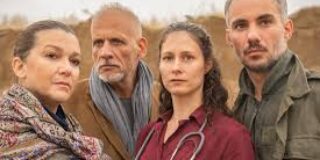 Ανθούλα Δανιήλ: Πυρεξία στο Τρένο στο Ρουφ σε σκηνοθεσία της Τατιάνας Λύγαρη