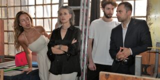 Κωνσταντίνος Μπούρας: Σαιξπηρικότατος «Ερρίκος ο Πέμπτος» στο Θέατρο ΣΗΜΕΙΟ σε ευρηματική σκηνοθεσία τού ιδιοφυούς Αλέξανδρου Διαμαντή με ένα κουαρτέτο πρωτεϊκών ηθοποιών με άσβεστη διεθνή λάμψη.