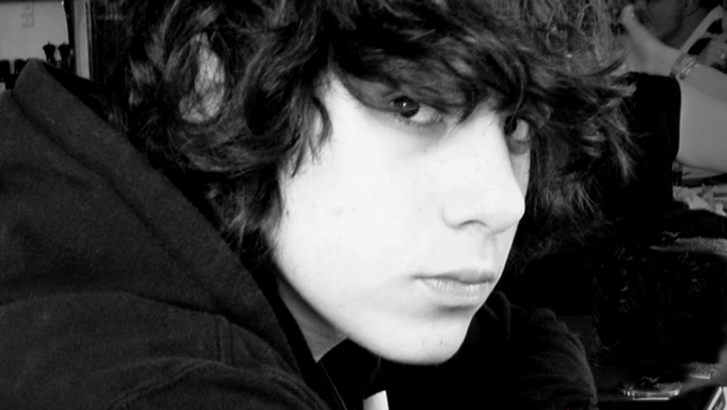 You are currently viewing Γιώργος  Αλεξανδρής: ΠΑΙΔΙ ΤΟΥ ΚΟΣΜΟΥ [ Αθήνα  6−12−08.]