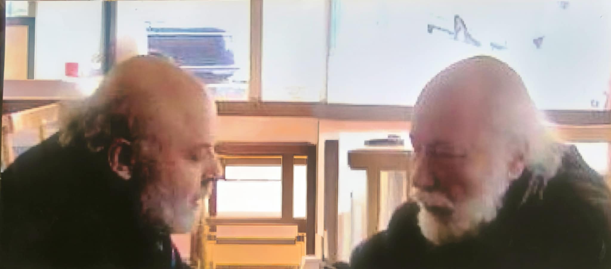 You are currently viewing ΠΡΟΣΚΛΗΣΗ: Σας προσκαλούμε στα εγκαίνια της Έκθεσης ΑΗΧΟΙ ΔΙΑΛΟΓΟΙ των Νίκου Χουλιαρά – ζωγραφική και Γιώργου Χουλιαρά – γλυπτική στις 3/2/26, ώρα 18.00