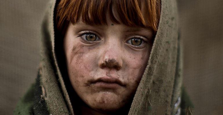 Λένη Ζάχαρη: Αχ, αυτός ο κόσμος μας…