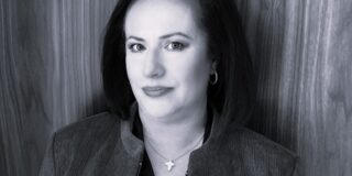 Η Μάγδα Παπαδημητρίου-Σαμοθράκη συνομιλεί με τη Λίτσα Τότσκα  για το βιβλίο της «Όταν η Άλφα συνάντησε τον Έψιλον» (Ελληνοεκδοτική)