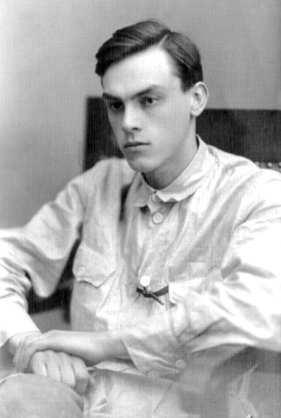 You are currently viewing Λίζα Διονυσιάδου: Αρσένι Ταρκόφσκι, δυο ποιήματα