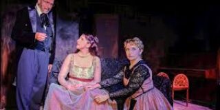 Σάρα Θηλυκού: Ερρίκου Ίψεν, Τα άσπρα άλογα / Ρόσμερσχολμ, στο θέατρο Εκάτη