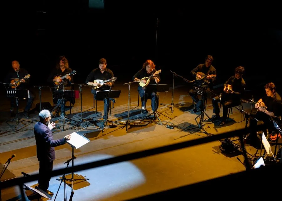 Read more about the article Ανθούλα Δανιήλ: Η Δημοτική Αθηναϊκή Μαντολινάτα «Διονύσιος Λαυράγκας»   Αφιέρωσε μια βραδιά στον Μιχάλη Σουγιούλ, στις 21/2/26  Στο Δημοτικό Μουσικό Θέατρο Ολύμπια «Μαρία Κάλλας»