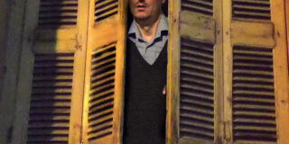 Κωνσταντίνος Μπούρας: «ΣΤΗ ΣΙΩΠΗ»του Δημήτρη Λέντζου, ένας αριστουργηματικός μονόλογος στο Θέατρο Εκστάν.