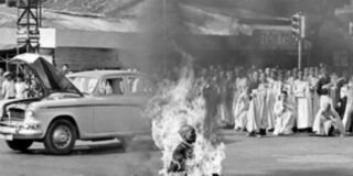 Γιώργος Μεταξάς: Η ΑΥΤΟΠΥΡΠΟΛΗΣΗ ΩΣ  ΗΡΩΙΚΗ ΠΟΛΙΤΙΚΗ ΠΡΑΞΗ.